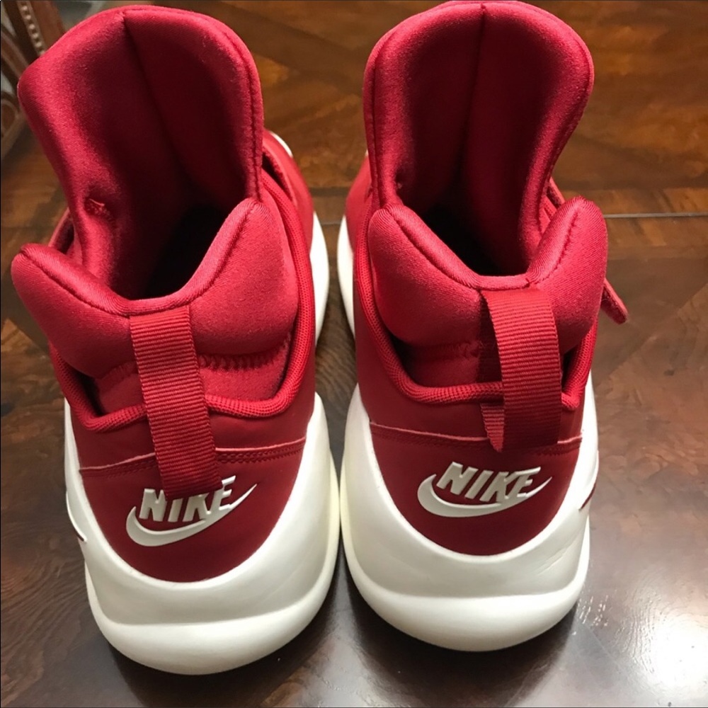 2 pairs Nike Kawazi - Picture 2 of 8